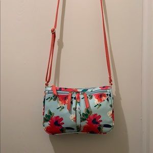 Crossbody purse